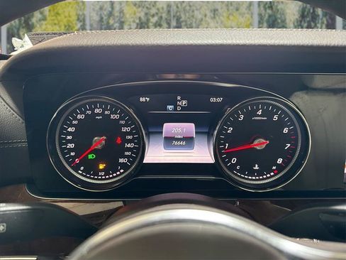 Used 2019 Mercedes-Benz E 300 4MATIC image 17