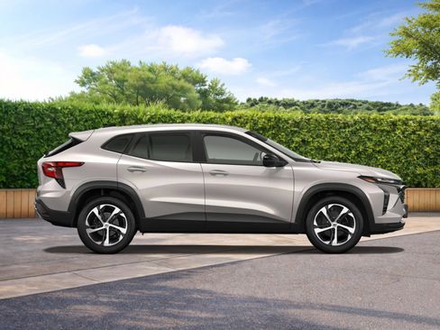 New 2026 Chevrolet Trax ACTIV w/ Driver Confidence Package image 3