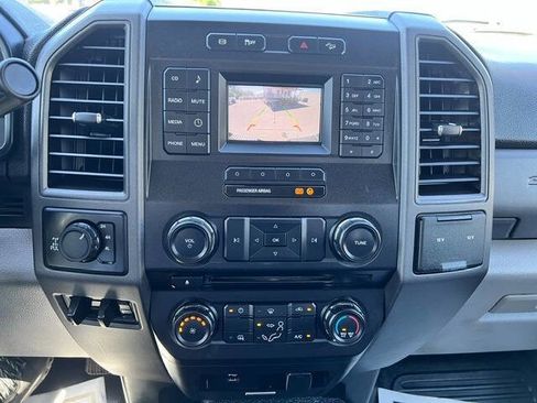 Used 2017 Ford F250 XL w/ Power Equipment Group AWD/4WD image 17