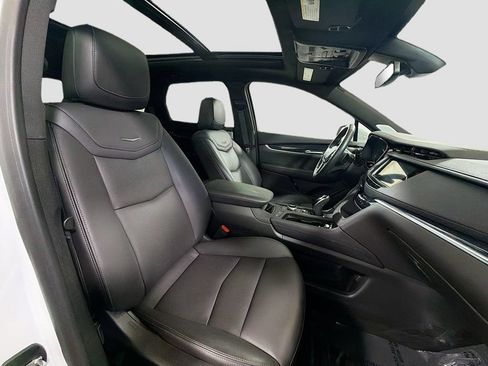 Certified 2023 Cadillac XT5 Premium Luxury AWD/4WD image 31