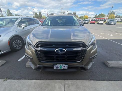 Used 2023 Subaru Ascent Onyx Edition Limited AWD/4WD image 8