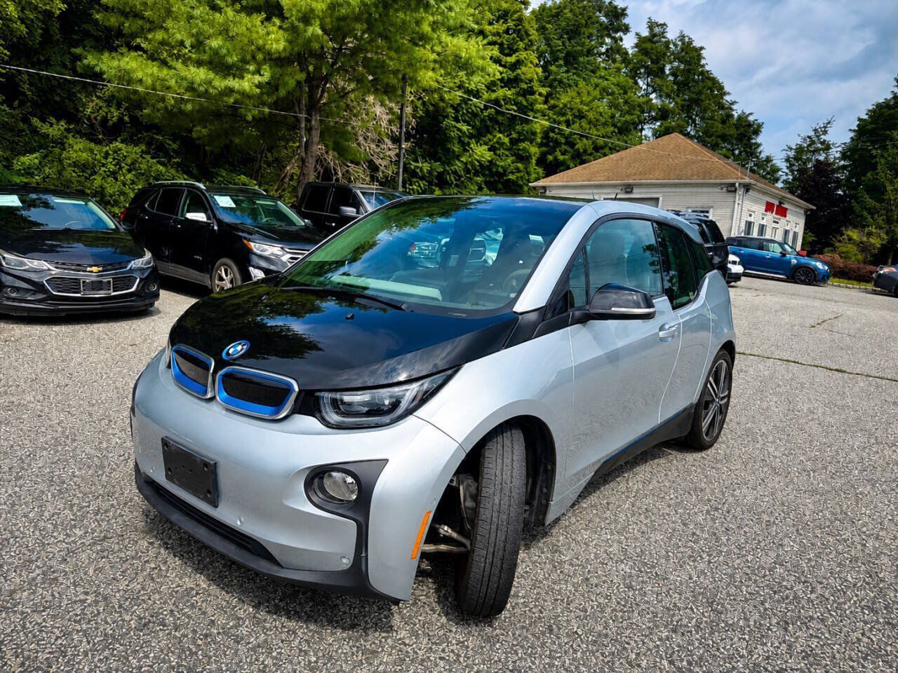 Used 2015 BMW i3 w/ Range Extender RWD image 2