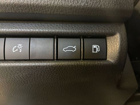 Used 2025 Toyota Camry LE FWD image 22