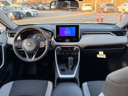 New 2025 Toyota RAV4 XLE image 21