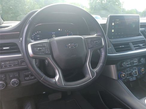 Used 2022 Chevrolet Tahoe Z71 w/ Z71 Off-Road Package image 9