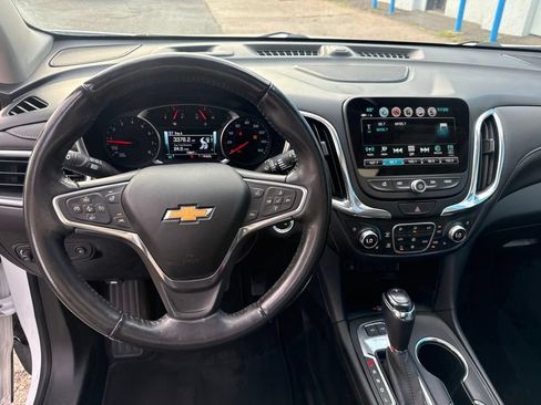 Used 2018 Chevrolet Equinox Premier AWD/4WD image 25