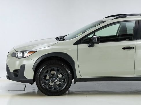 Used 2023 Subaru Crosstrek 2.0i Premium w/ Special Edition AWD/4WD image 3