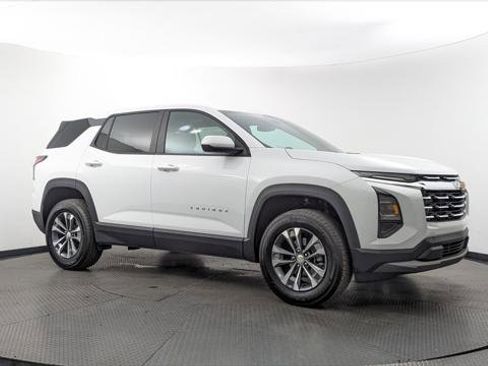 Used 2026 Chevrolet Equinox LT FWD image 11