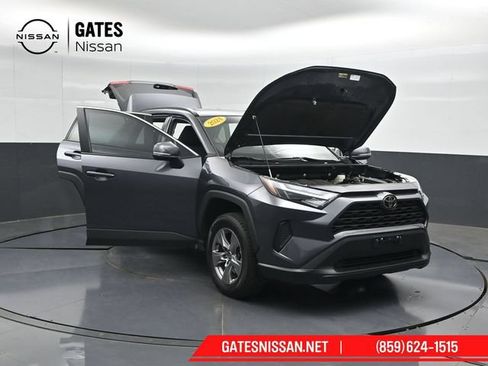 Used 2024 Toyota RAV4 XLE FWD image 54