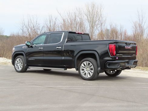 Certified 2022 GMC Sierra 1500 Denali w/ Denali Reserve Package AWD/4WD image 28