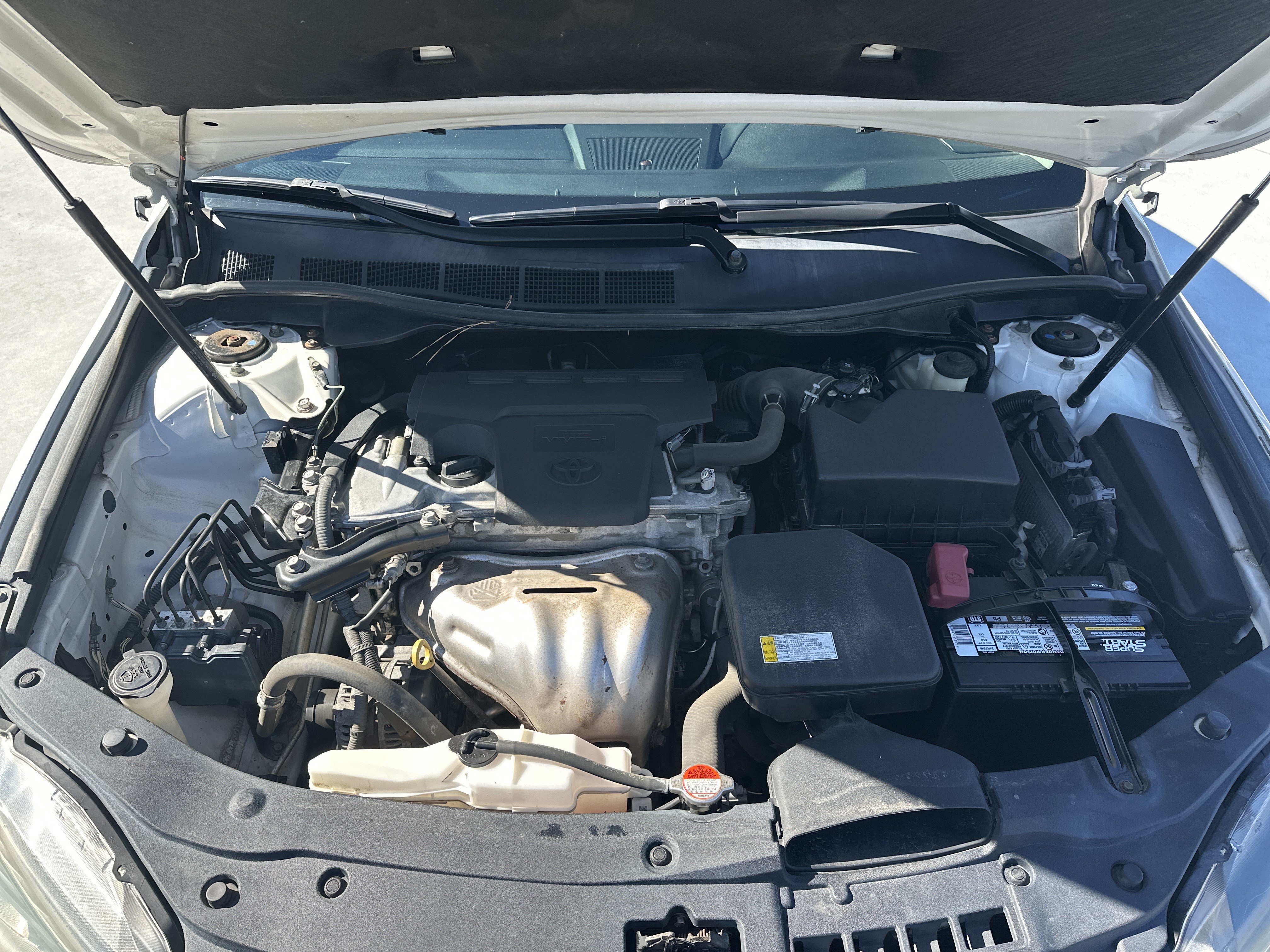Used 2016 Toyota Camry SE FWD image 34