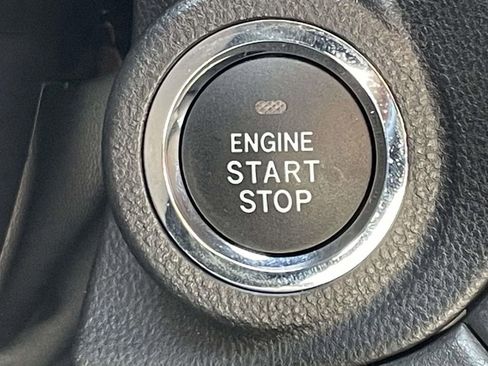 Certified 2025 Subaru Outback Touring XT w/ Tech Package 2 image 30