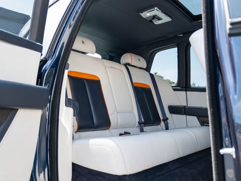 Certified 2019 Rolls-Royce Cullinan image 31