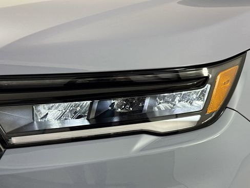 Used 2025 Honda Pilot Sport image 38