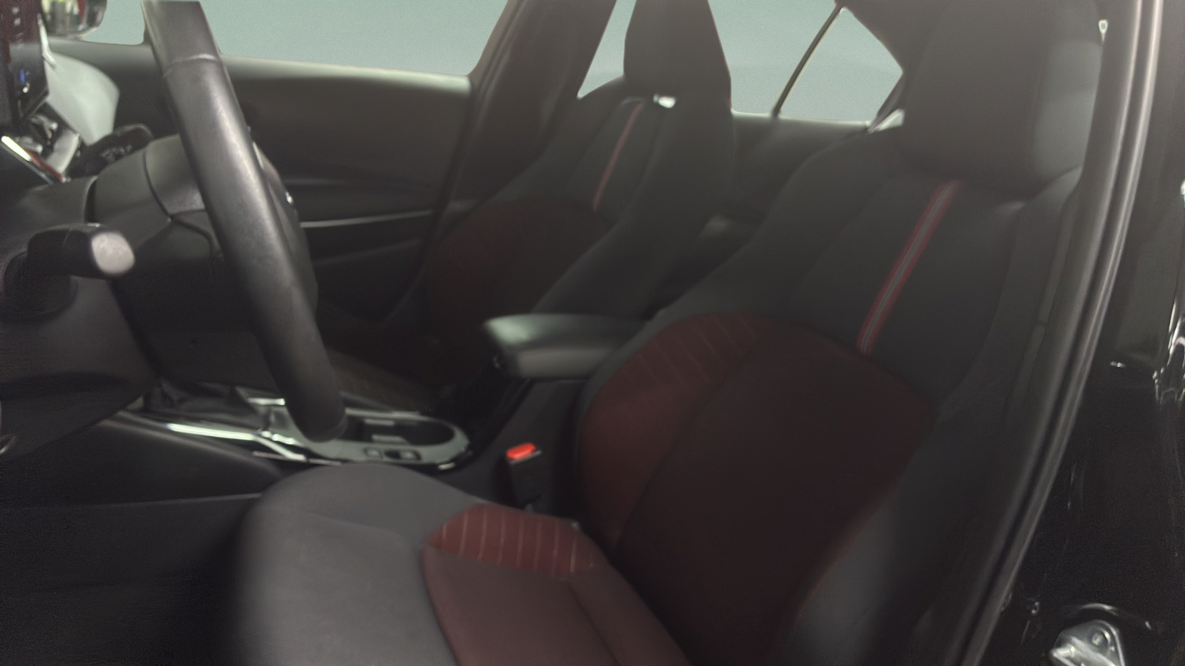 Used 2024 Toyota Corolla SE FWD image 15