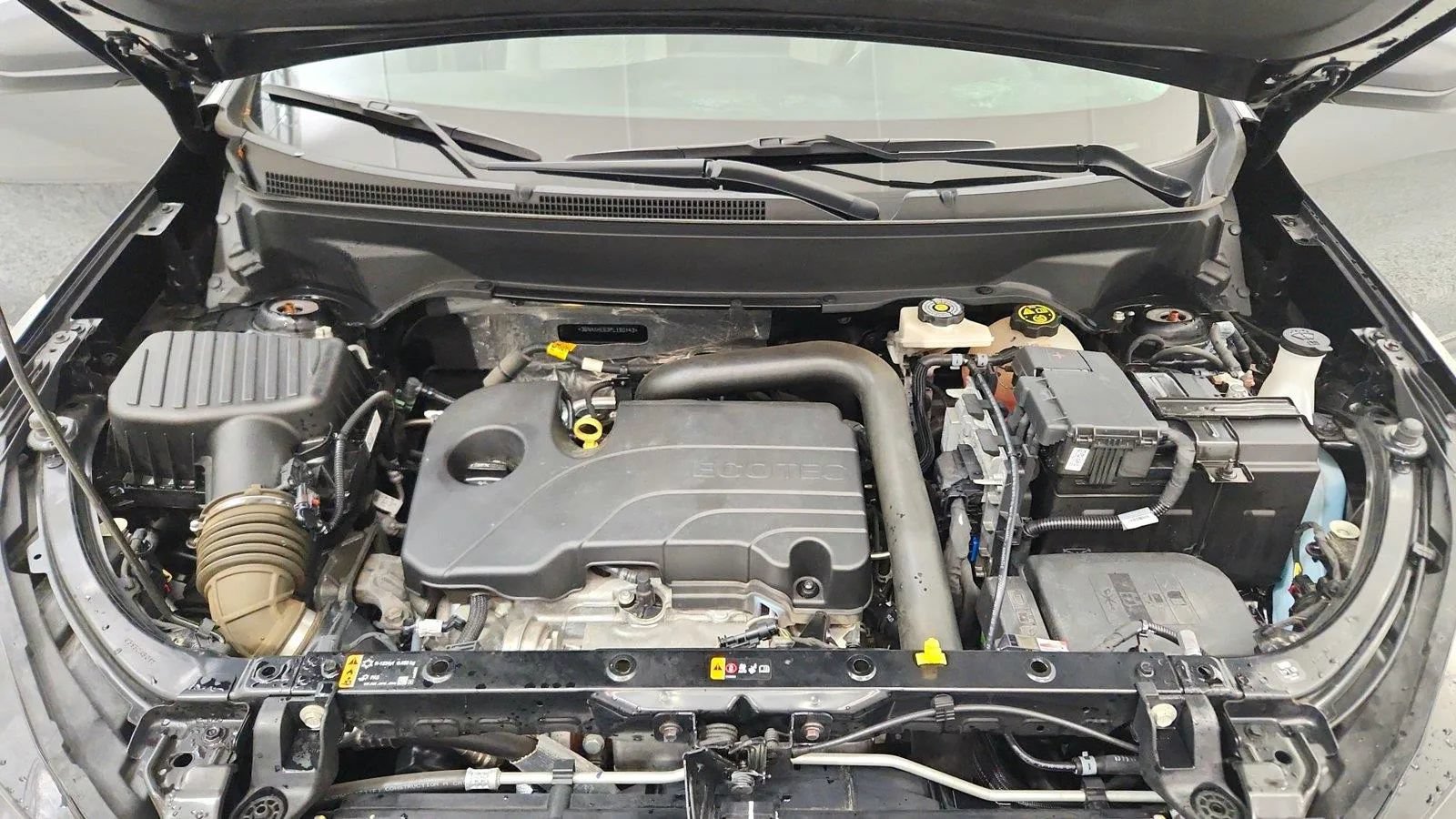 Used 2023 Chevrolet Equinox LS w/ LS Convenience Package FWD image 37