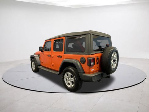 Certified 2018 Jeep Wrangler Unlimited Sport S image 4