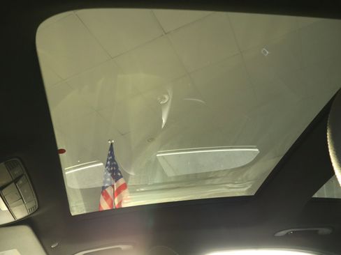 Used 2019 Mercedes-Benz C 300 4MATIC Sedan image 41