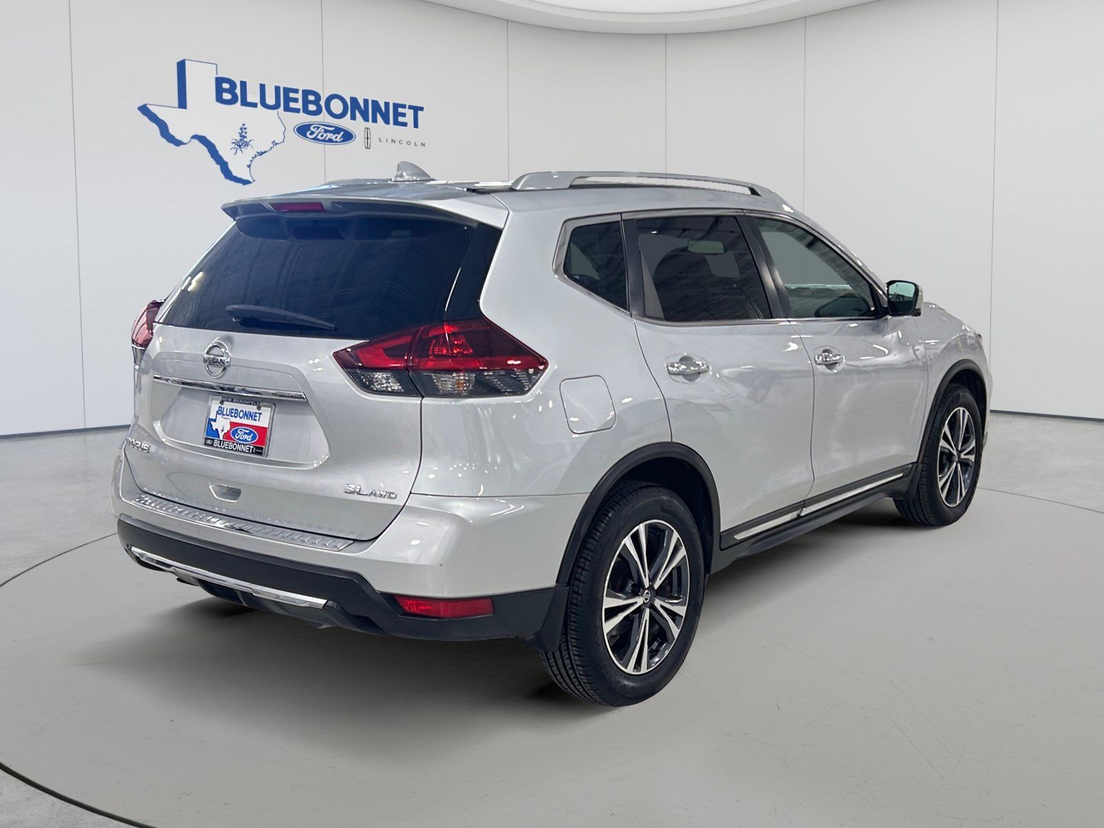 Used 2018 Nissan Rogue SL w/ Premium Package AWD/4WD image 5