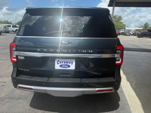 Used 2023 Ford Expedition Platinum AWD/4WD image 6