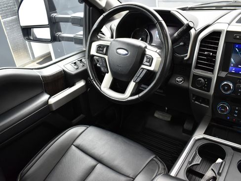 Used 2021 Ford F250 Lariat image 23