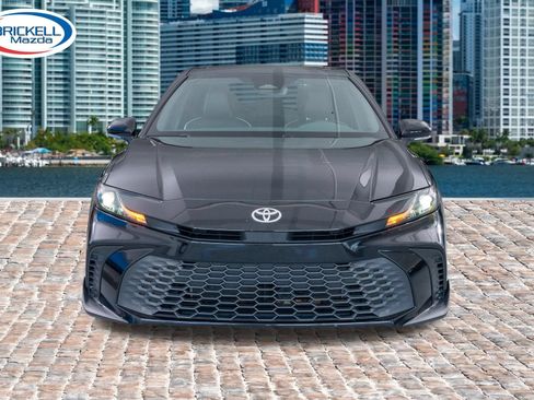 Used 2025 Toyota Camry SE w/ Multimedia Upgrade Package FWD image 2