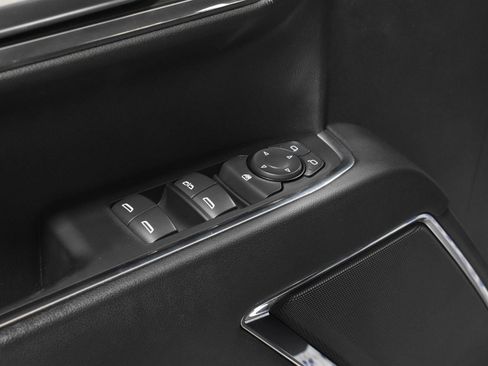 Used 2023 Chevrolet Silverado 1500 LT AWD/4WD image 14