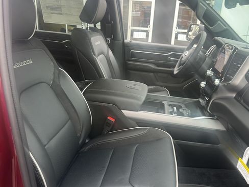New 2026 RAM 1500 Laramie AWD/4WD image 4