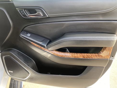 Used 2020 Chevrolet Tahoe Premier w/ Premier Plus Edition image 17