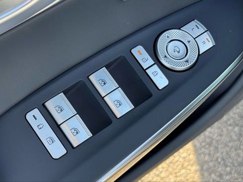 New 2026 Genesis GV70 3.5T Sport Prestige AWD/4WD image 27