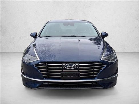 Used 2022 Hyundai Sonata SE image 2