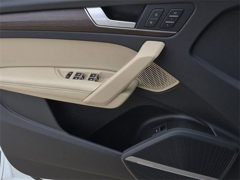 Used 2023 Audi Q5 2.0T Premium Plus w/ Premium Plus Package image 28