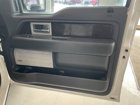 Used 2013 Ford F150 Platinum image 30