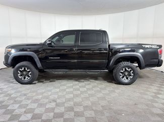 Used 2017 Toyota Tacoma TRD Off-Road video 2