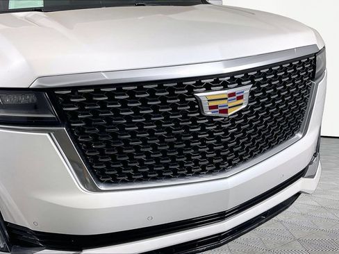 Certified 2023 Cadillac Escalade Premium Luxury AWD/4WD image 30