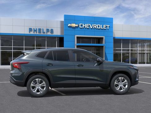 New 2026 Chevrolet Trax LS FWD image 5