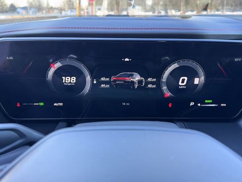 New 2024 Dodge Charger R/T w/ Plus Group image 4