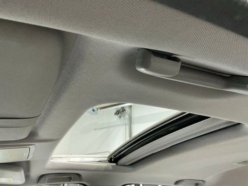 Used 2018 Honda CR-V EX-L image 5