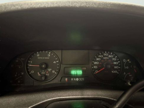 Used 2005 Ford F250 XL image 30