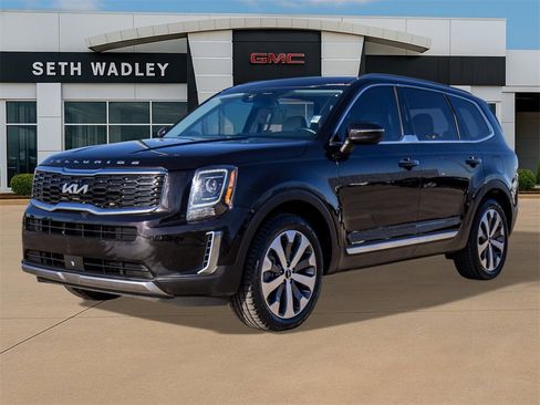 Used 2022 Kia Telluride S image 3