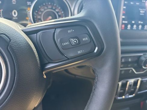 Used 2023 Jeep Wrangler Sport S image 34