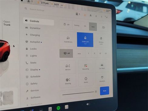 Used 2023 Tesla Model Y Performance image 13