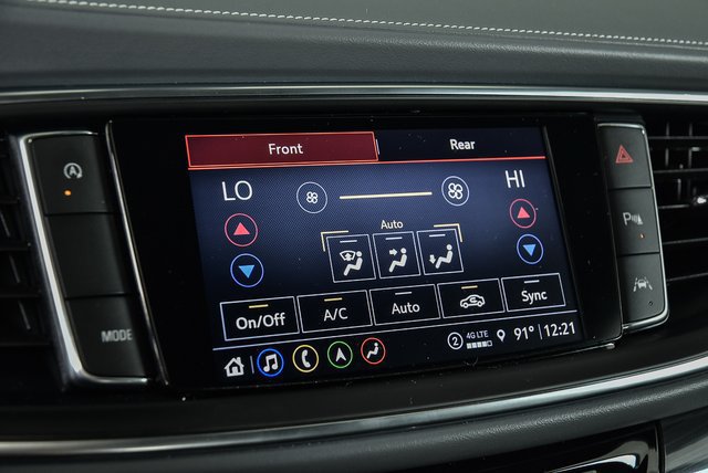 Used 2023 Buick Enclave Essence w/ Experience Buick Package FWD image 32