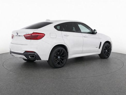 Used 2018 BMW X6 sDrive35i RWD image 3