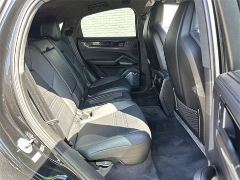 Used 2024 Porsche Cayenne Turbo GT image 26
