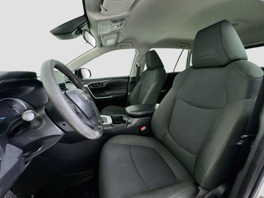 Used 2023 Toyota RAV4 LE AWD/4WD image 12
