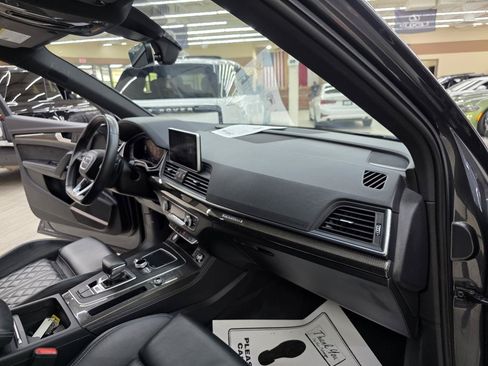 Used 2020 Audi SQ5 Prestige w/ Prestige Package AWD/4WD image 23