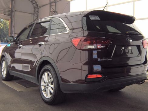 Used 2019 Kia Sorento AWD V6 image 5