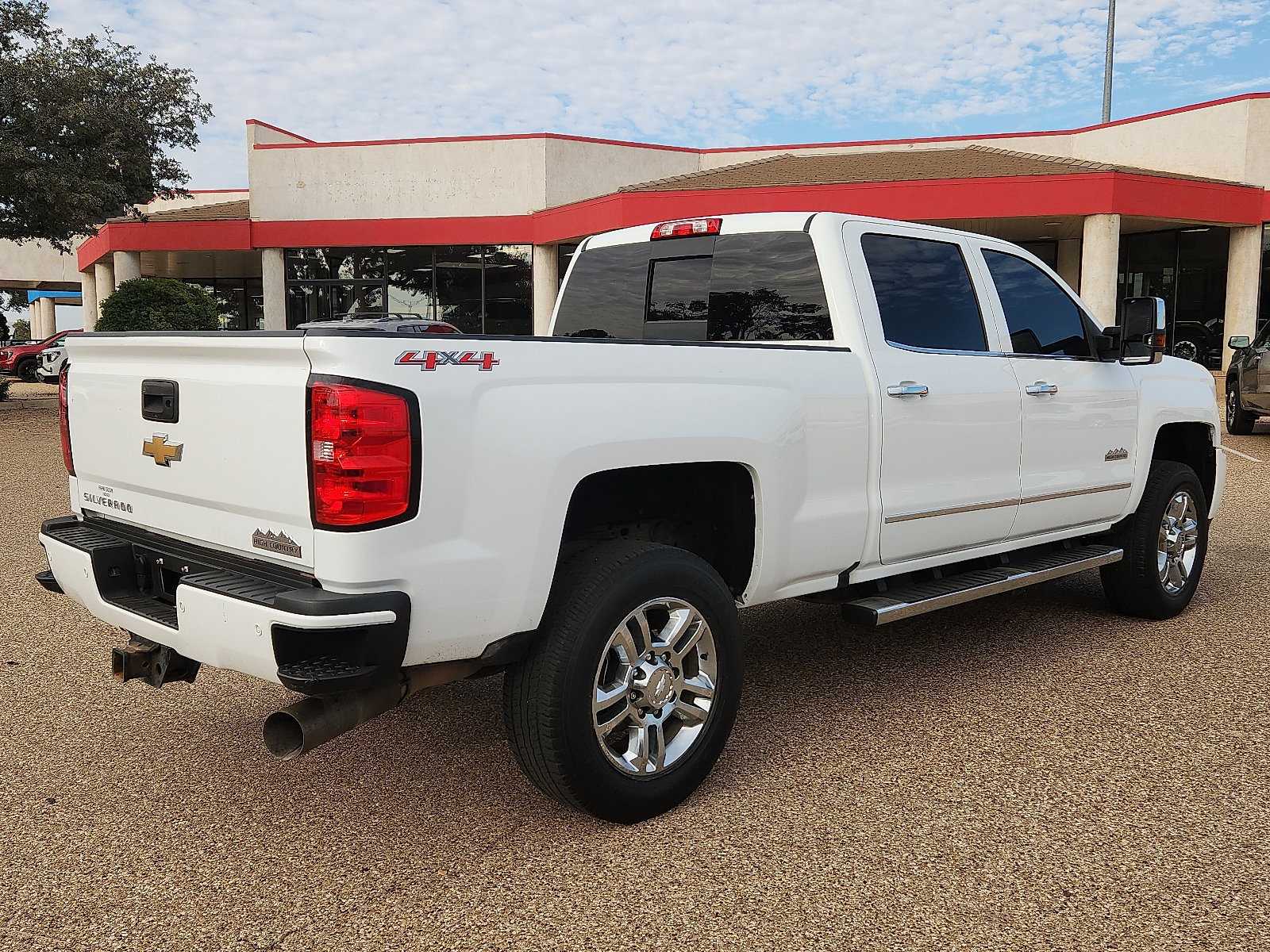 Used 2017 Chevrolet Silverado 2500 High Country w/ Duramax Plus Package AWD/4WD image 4