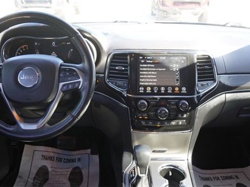 Used 2021 Jeep Grand Cherokee Overland image 16